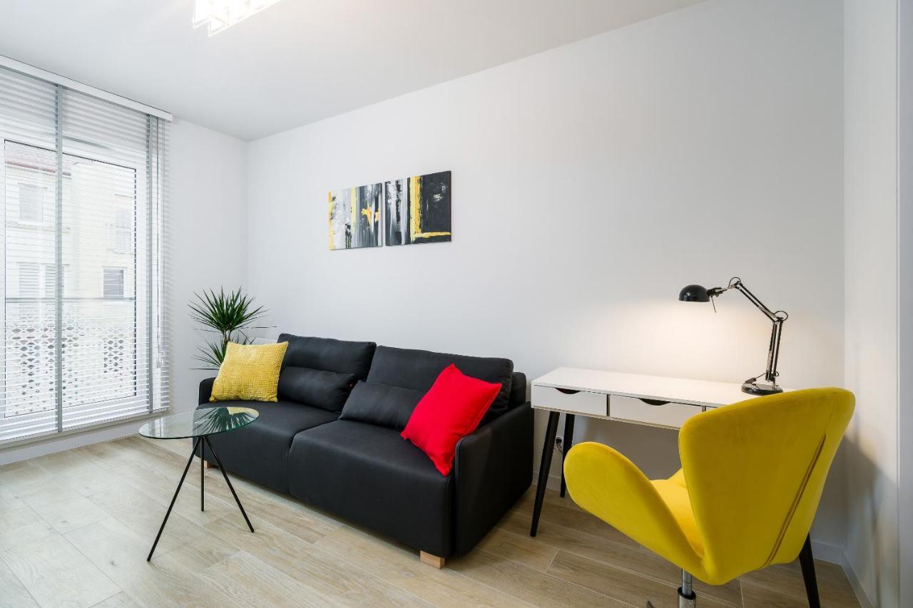 Apartments Poznan Fabryczna By Renters Exteriör bild