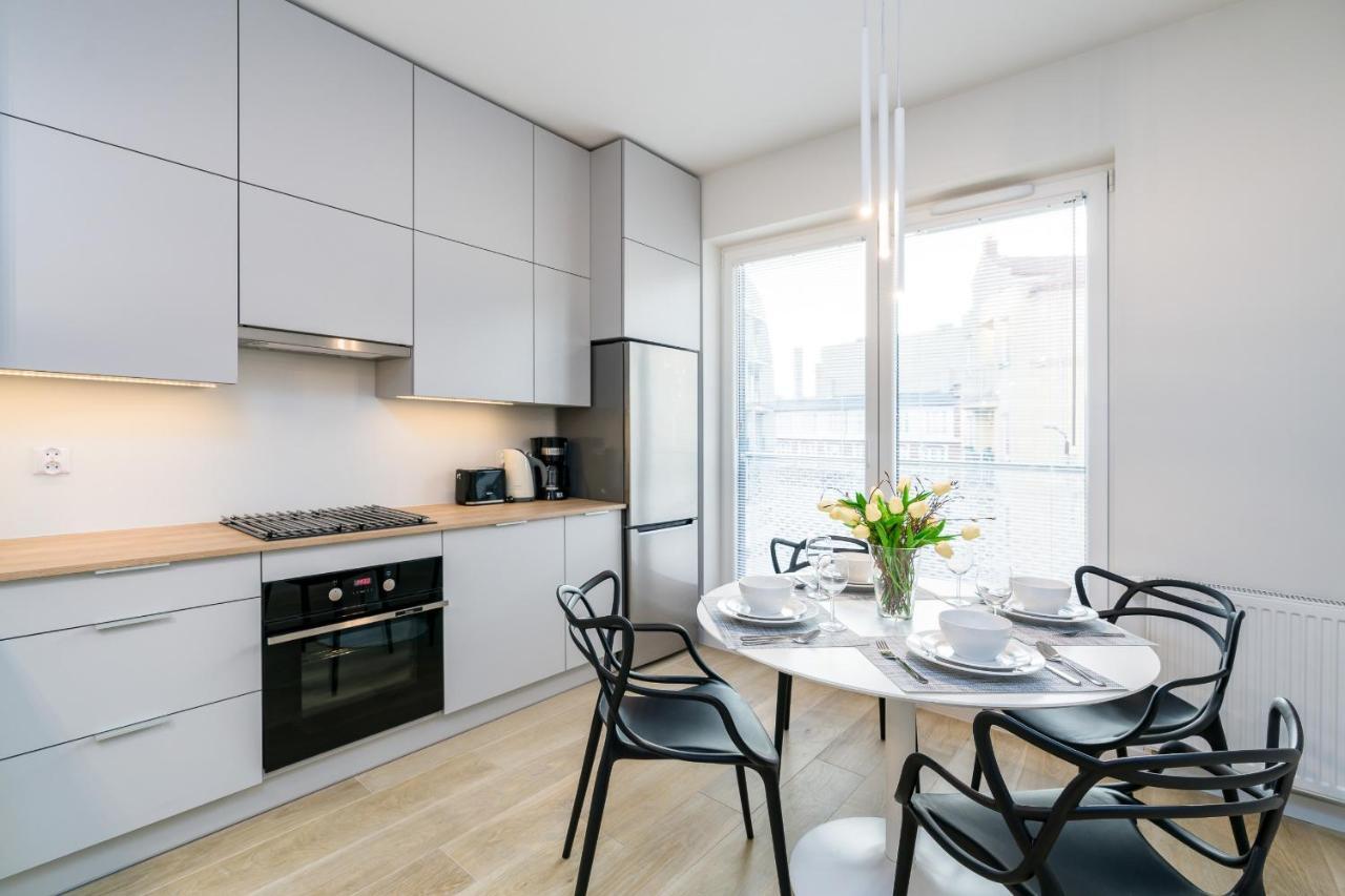 Apartments Poznan Fabryczna By Renters Exteriör bild