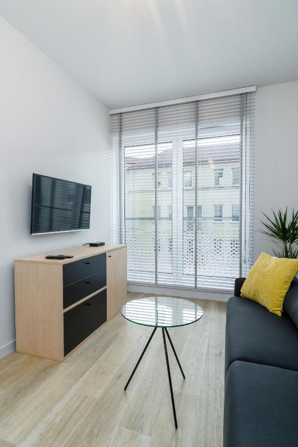 Apartments Poznan Fabryczna By Renters Exteriör bild